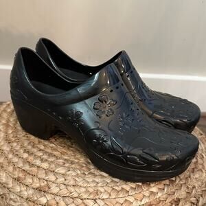 Dansko Pixie Black Floral Embossed Rubber Clogs Shoes Size 9.5-10 (40)